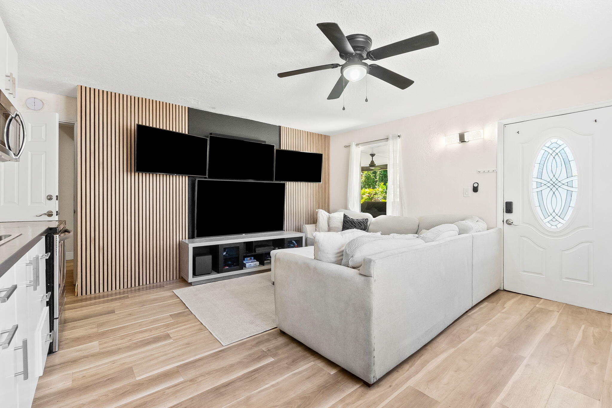 LAUDERDALE PARK 6-33 1/2 - Residential
