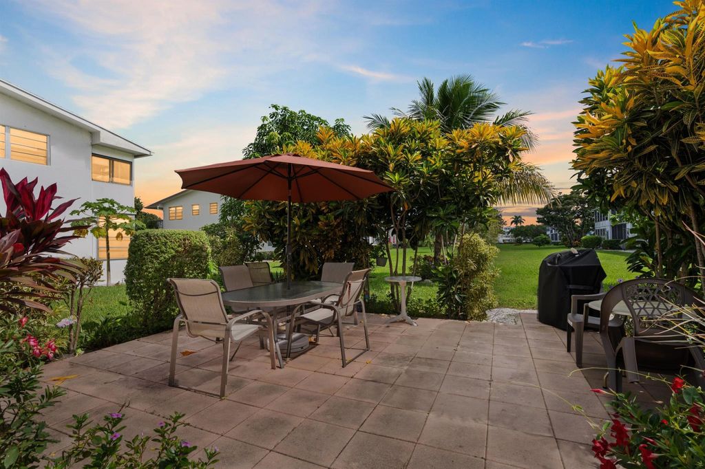 Photo of 171 Windsor H, West Palm Beach, FL 33417 (MLS # R11134502)