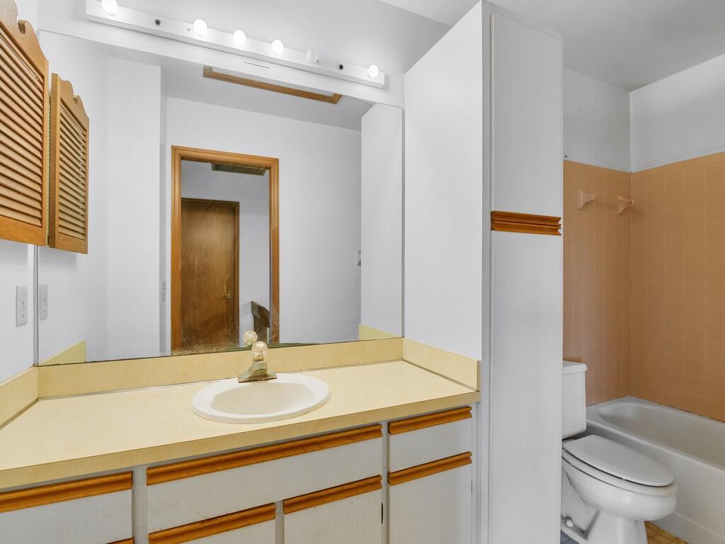 CAMELOT GARDENS PHASES 1 - Residential