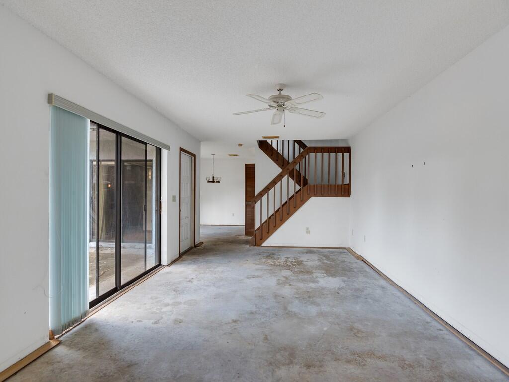 CAMELOT GARDENS PHASES 1 - Residential