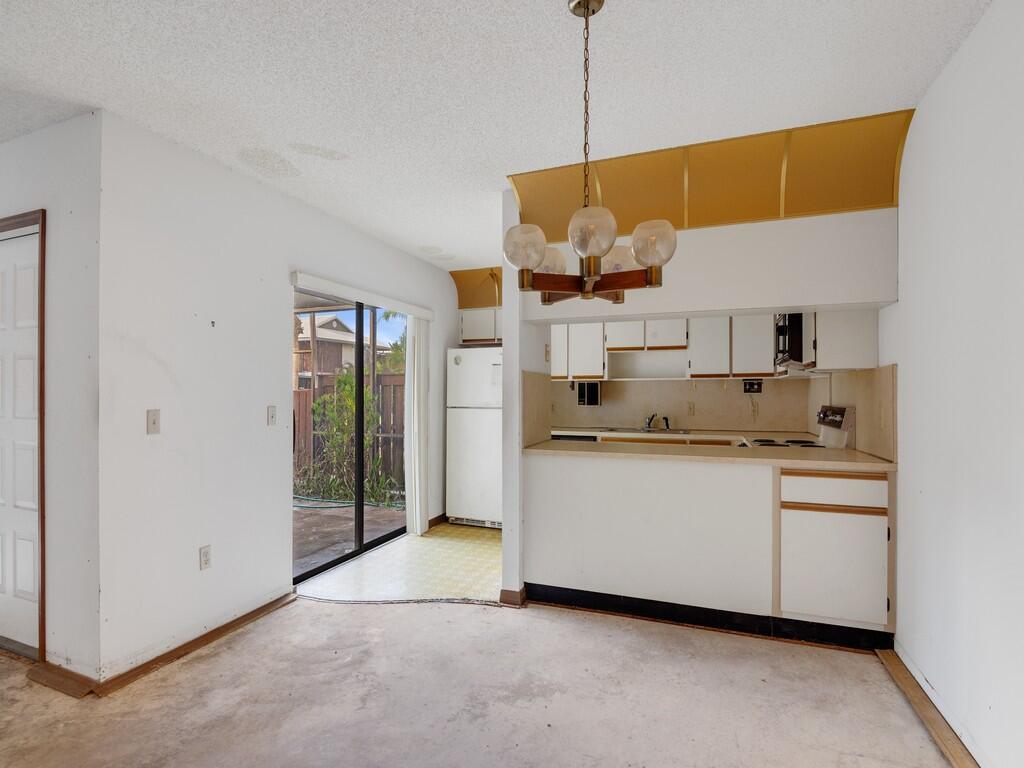 CAMELOT GARDENS PHASES 1 - Residential