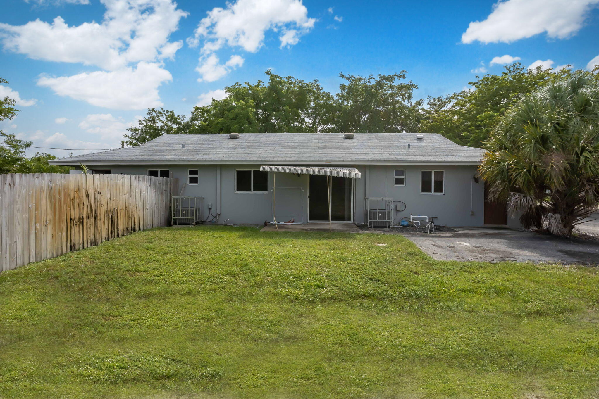 SEACREST PARK - Residential Income