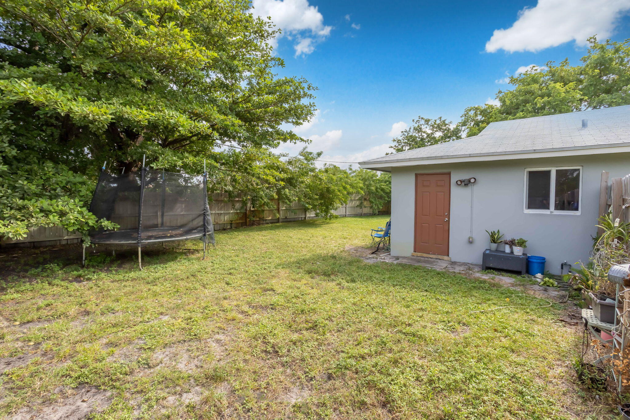 SEACREST PARK - Residential Income