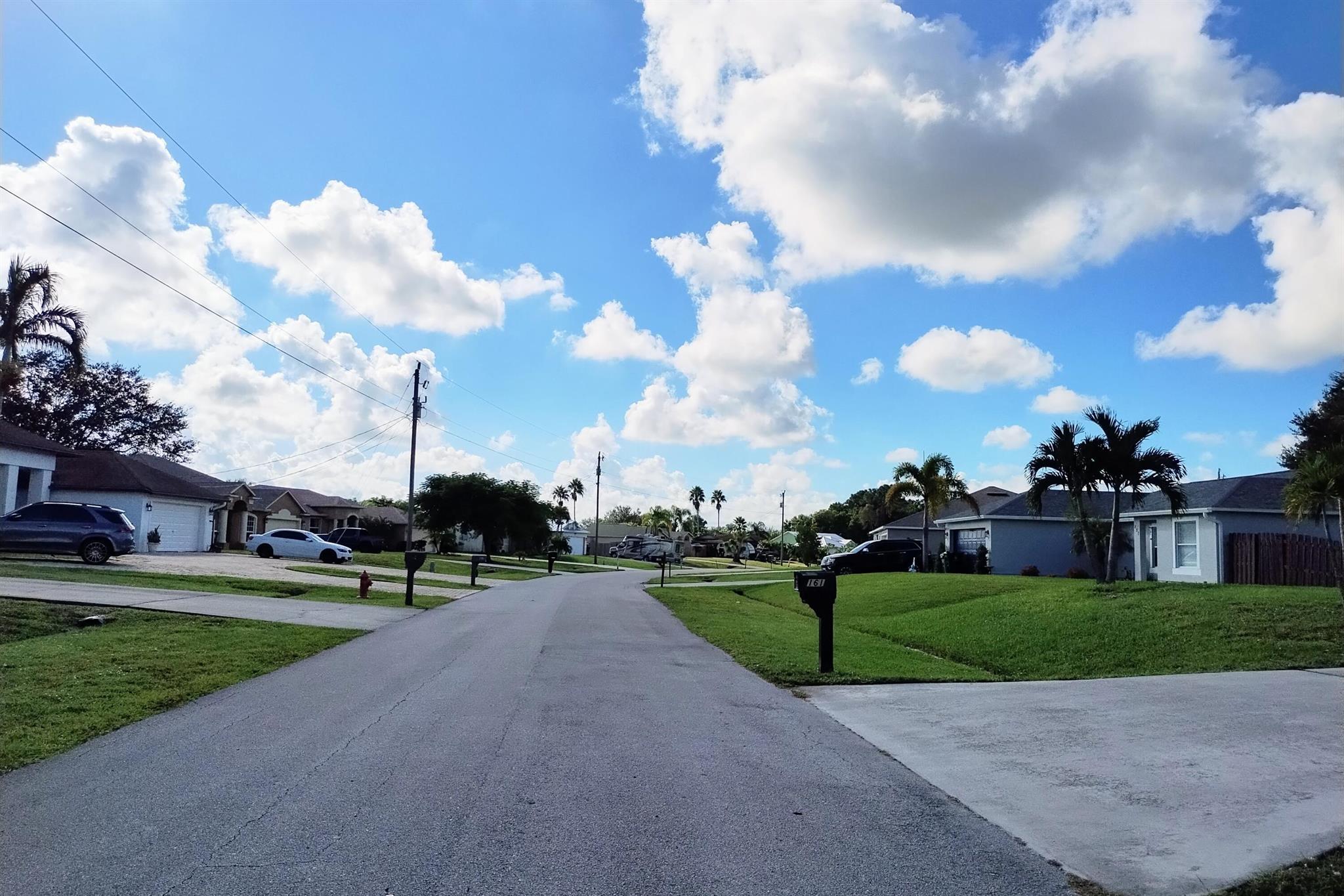 PORT ST LUCIE SECTION 34 - Land
