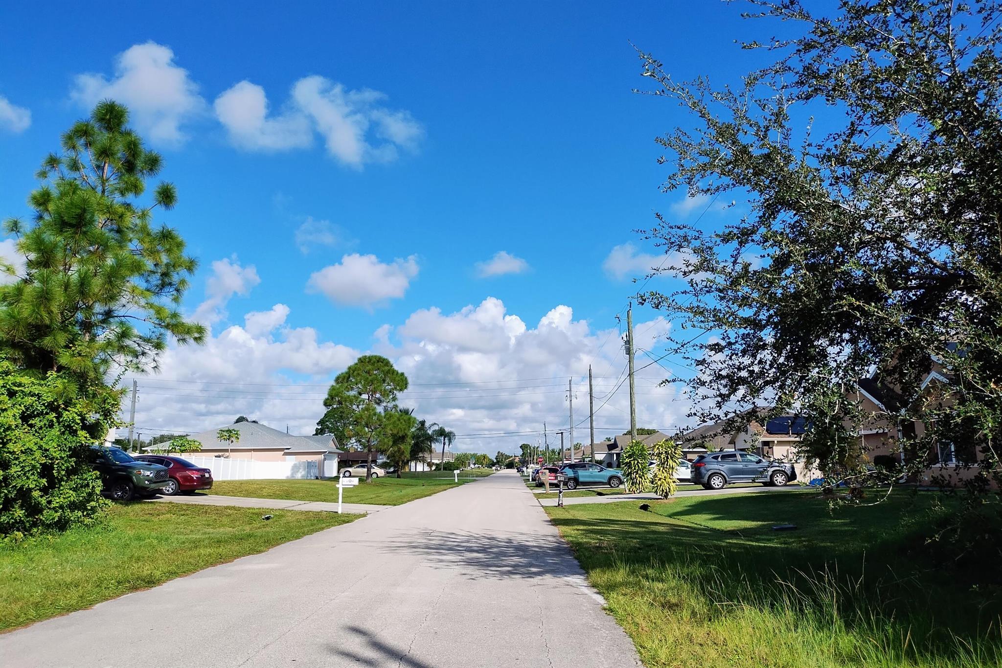 PORT ST LUCIE SECTION 34 - Land