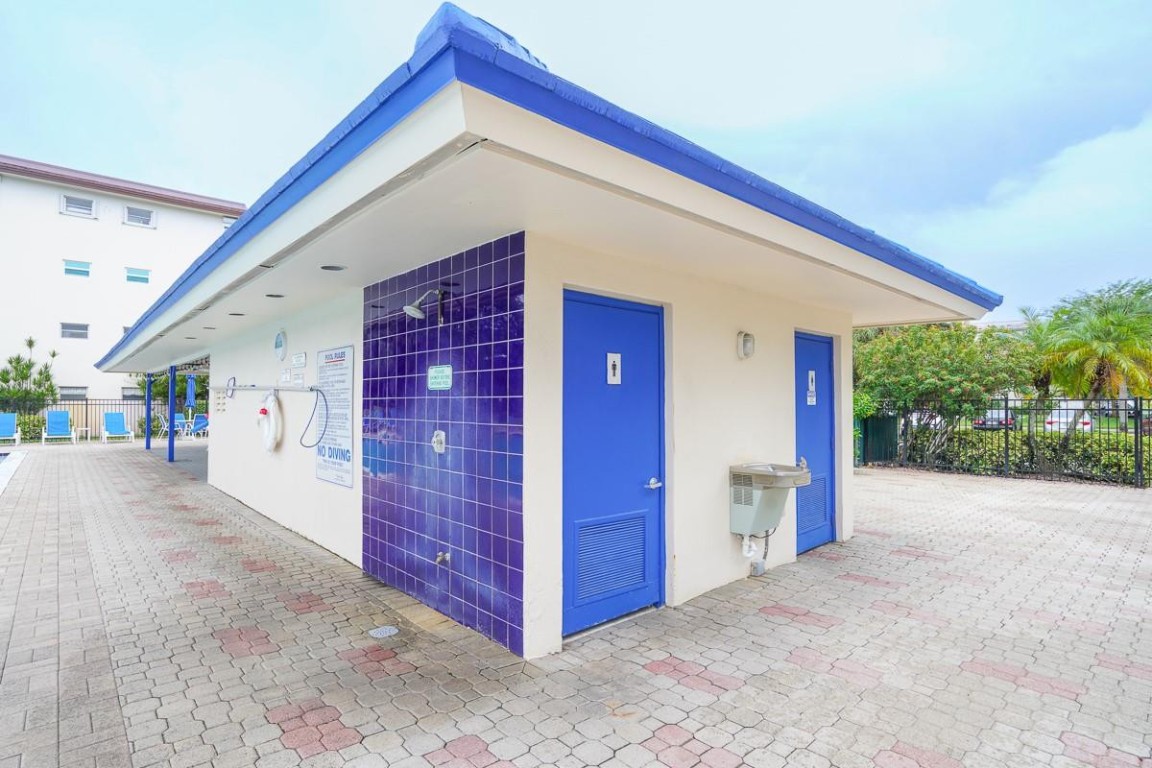 WYNMOOR VILLAGE - Residential Lease