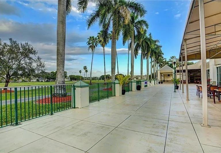 WYNMOOR VILLAGE - Residential Lease