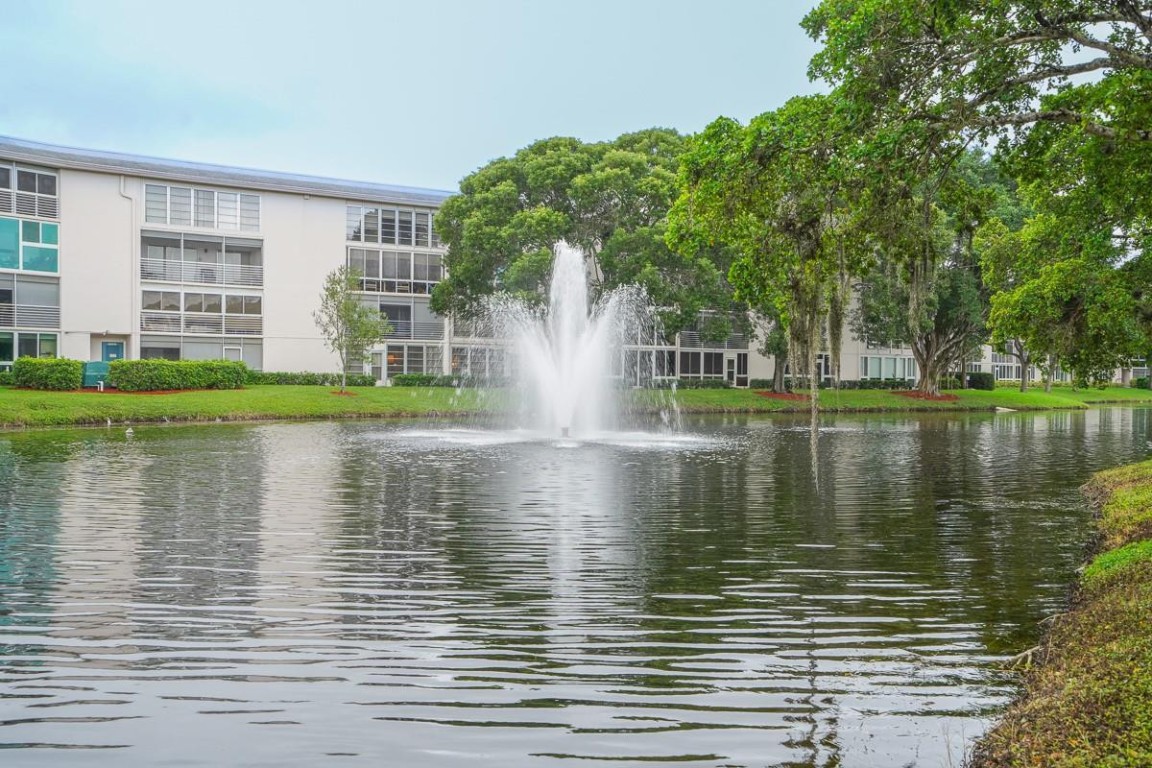 WYNMOOR VILLAGE - Residential Lease