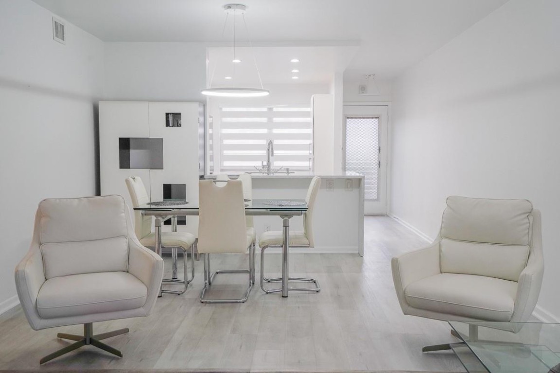 WYNMOOR VILLAGE - Residential Lease