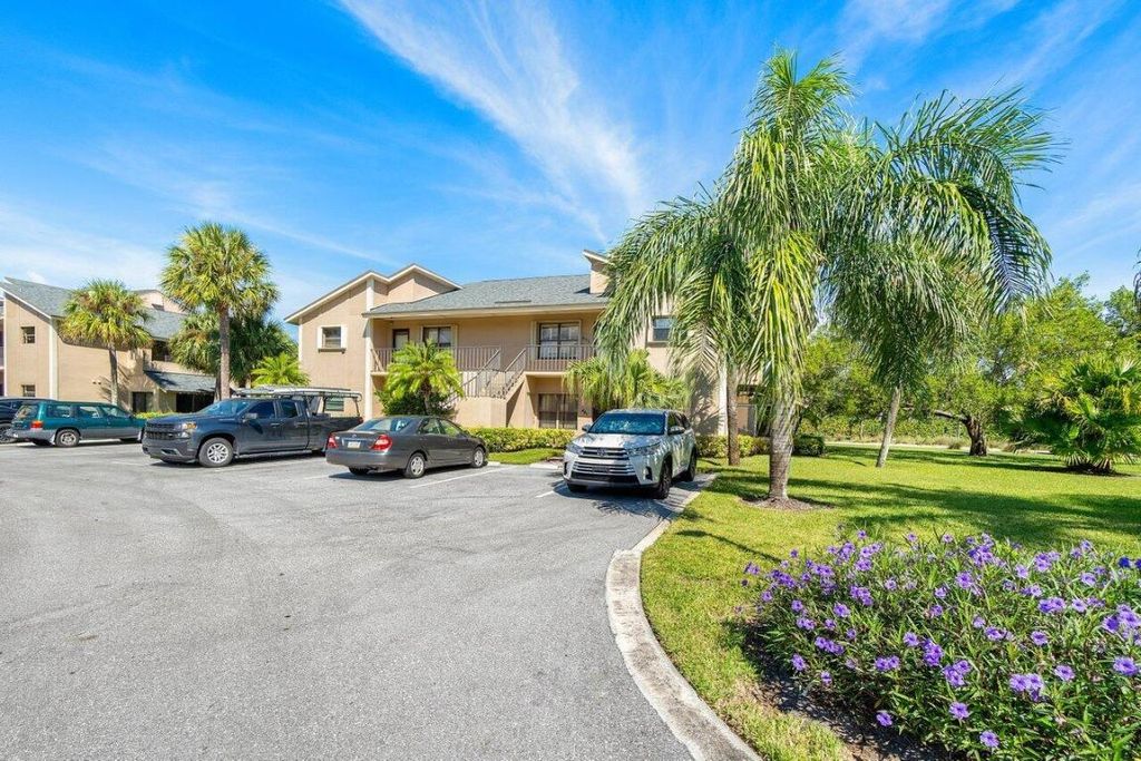 Photo of 401 Clubhouse Circle #401a, Jupiter, FL 33477 (MLS # R10941117)