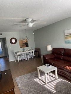 Oriole Golf & Tennis Club - Residential Lease