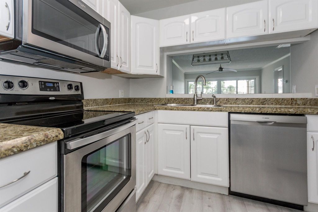 Photo of 326 Northlake Drive #204, North Palm Beach, FL 33408 (MLS # R10968884)