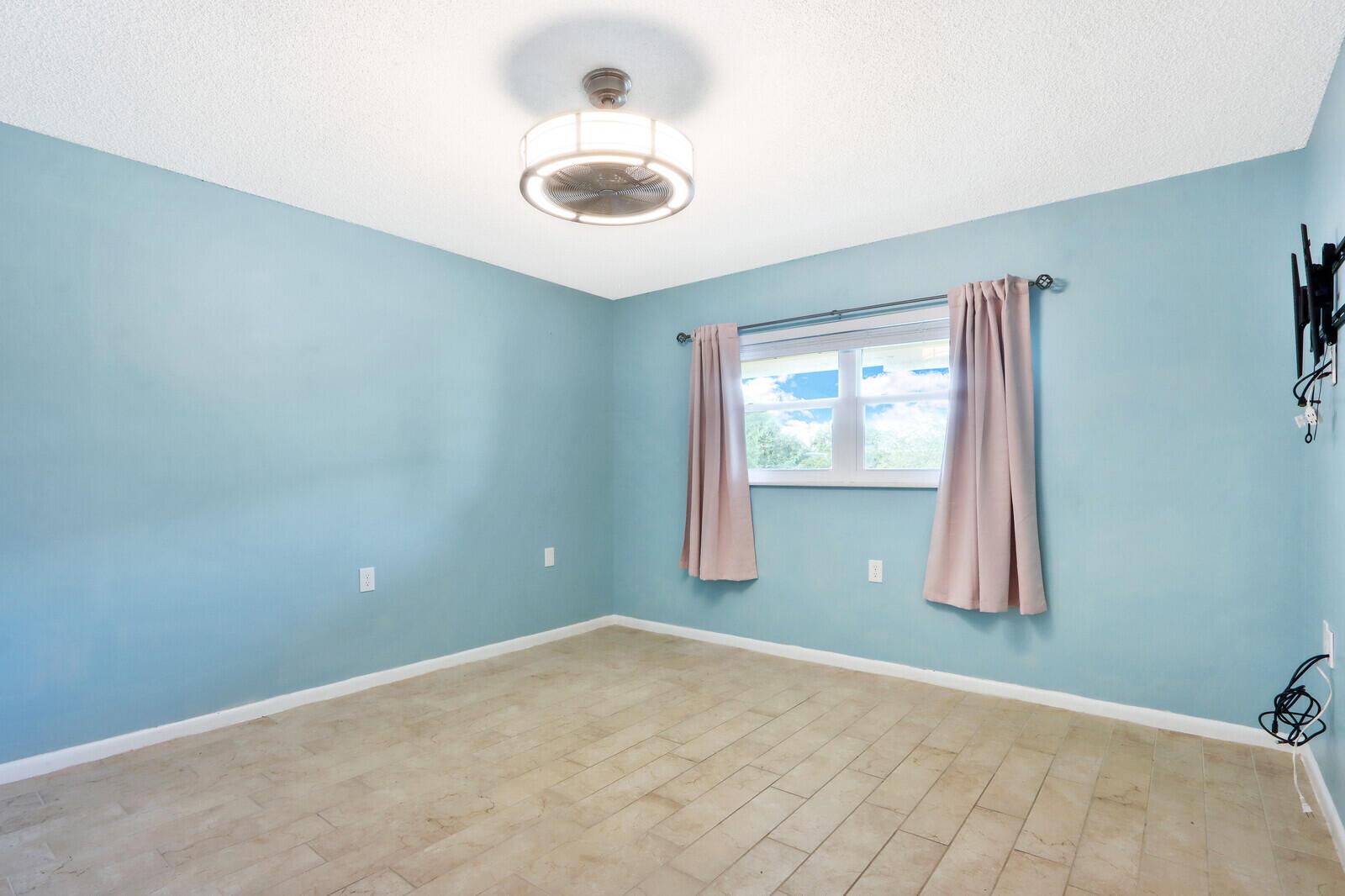 TIERRA VERDE CONDO - Residential Lease