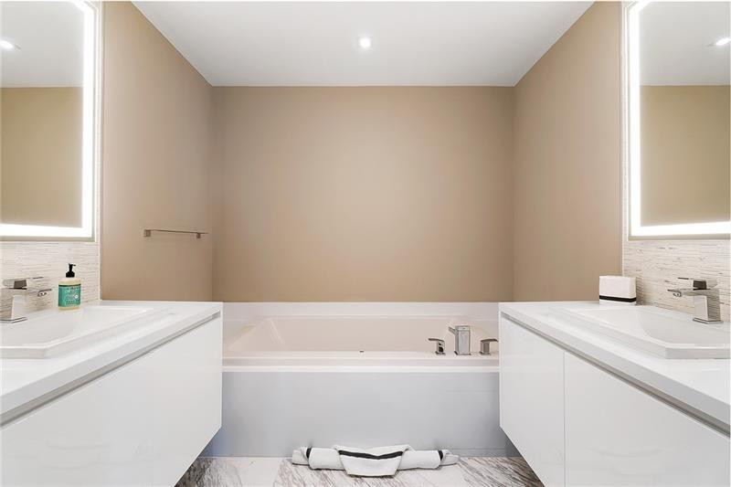 Paramount Ft Lauderdale - Residential