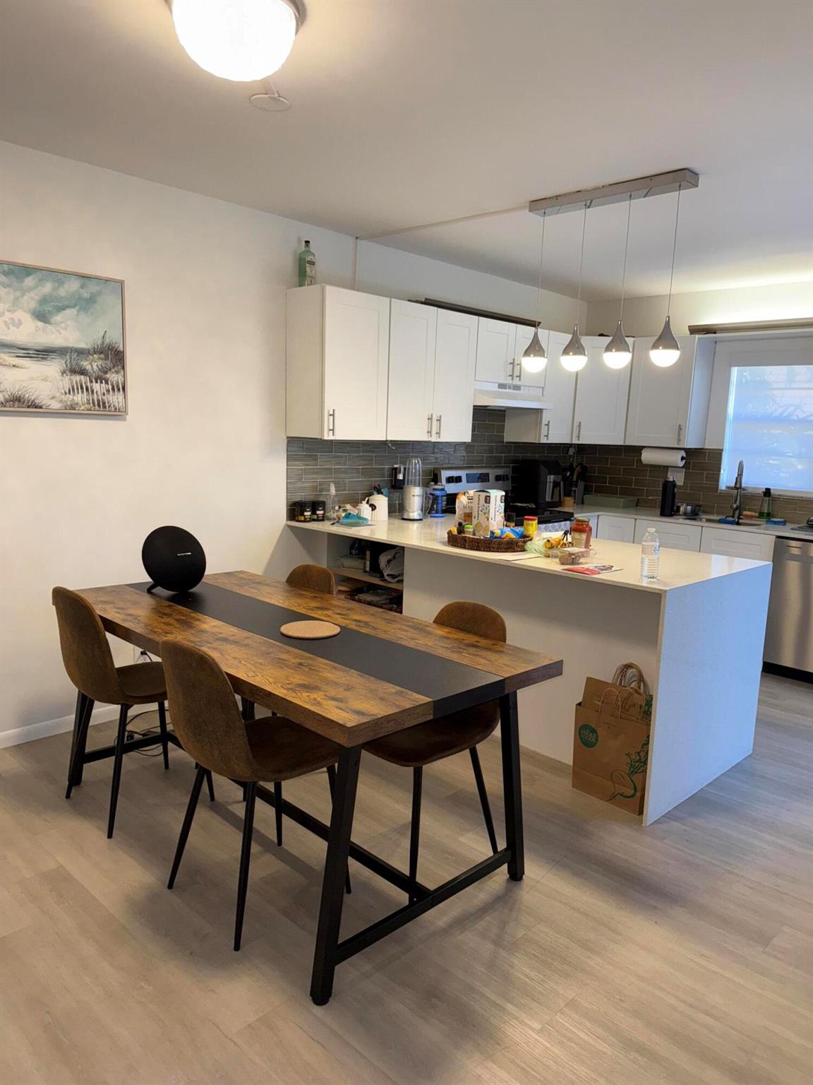2585 Albatross Road N 3-A