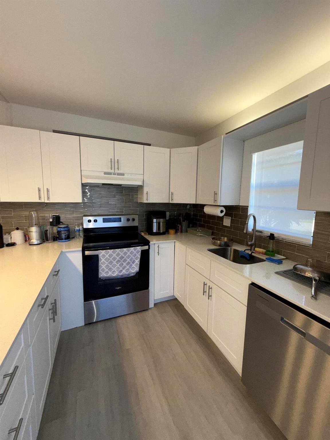 2585 Albatross Road N 3-A