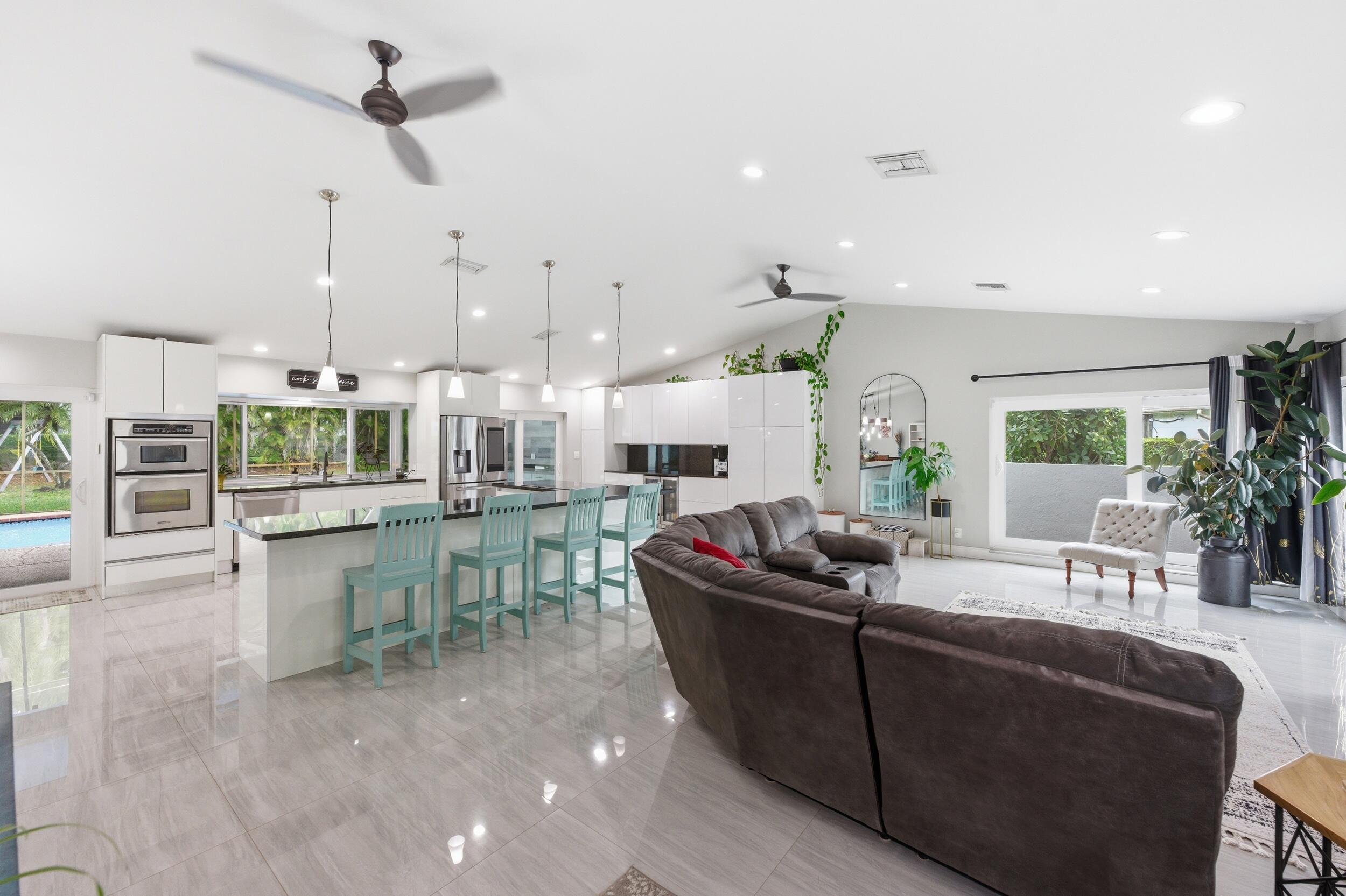 CYPRESS RUN - Residential