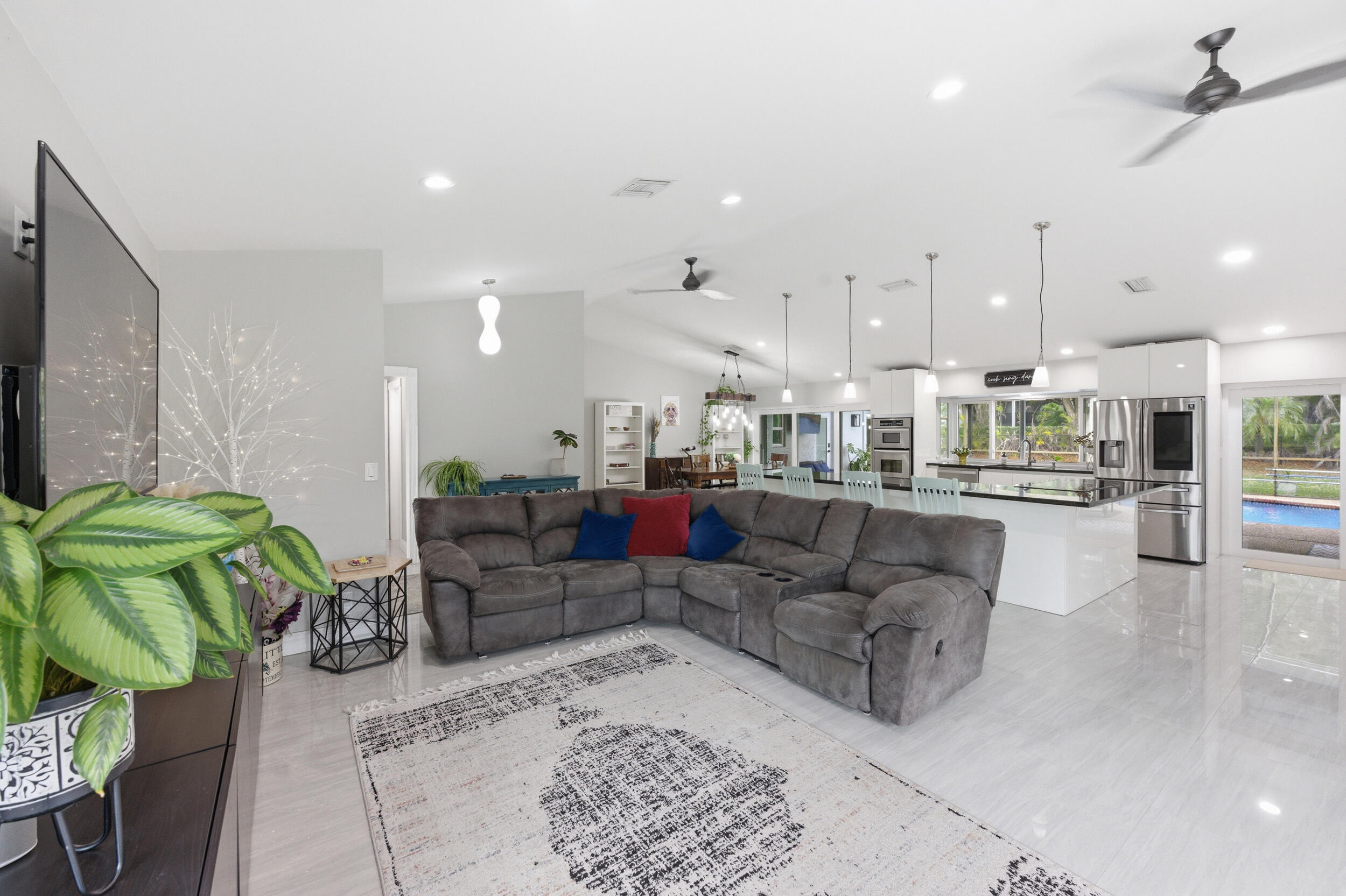 CYPRESS RUN - Residential