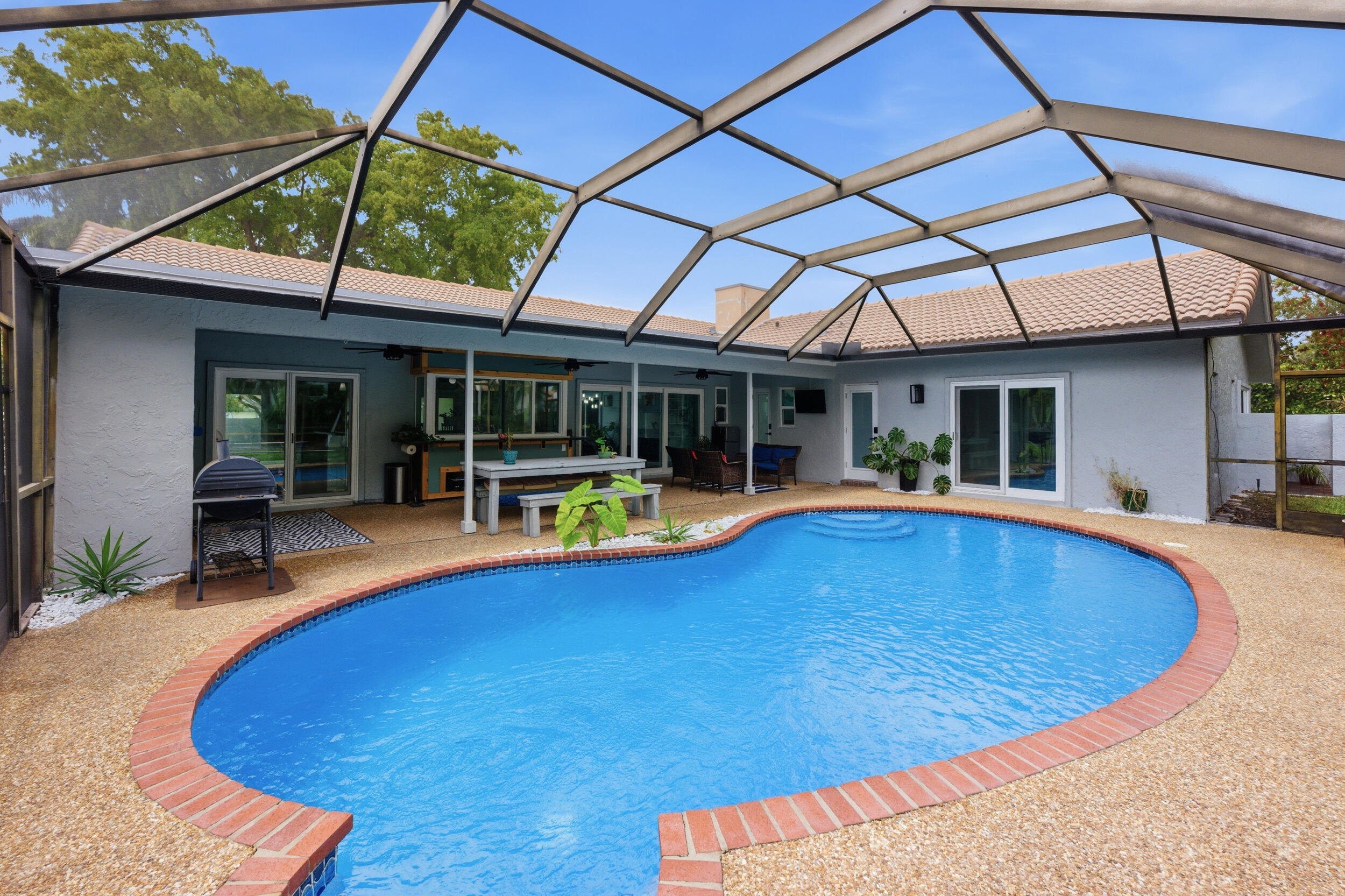 CYPRESS RUN - Residential