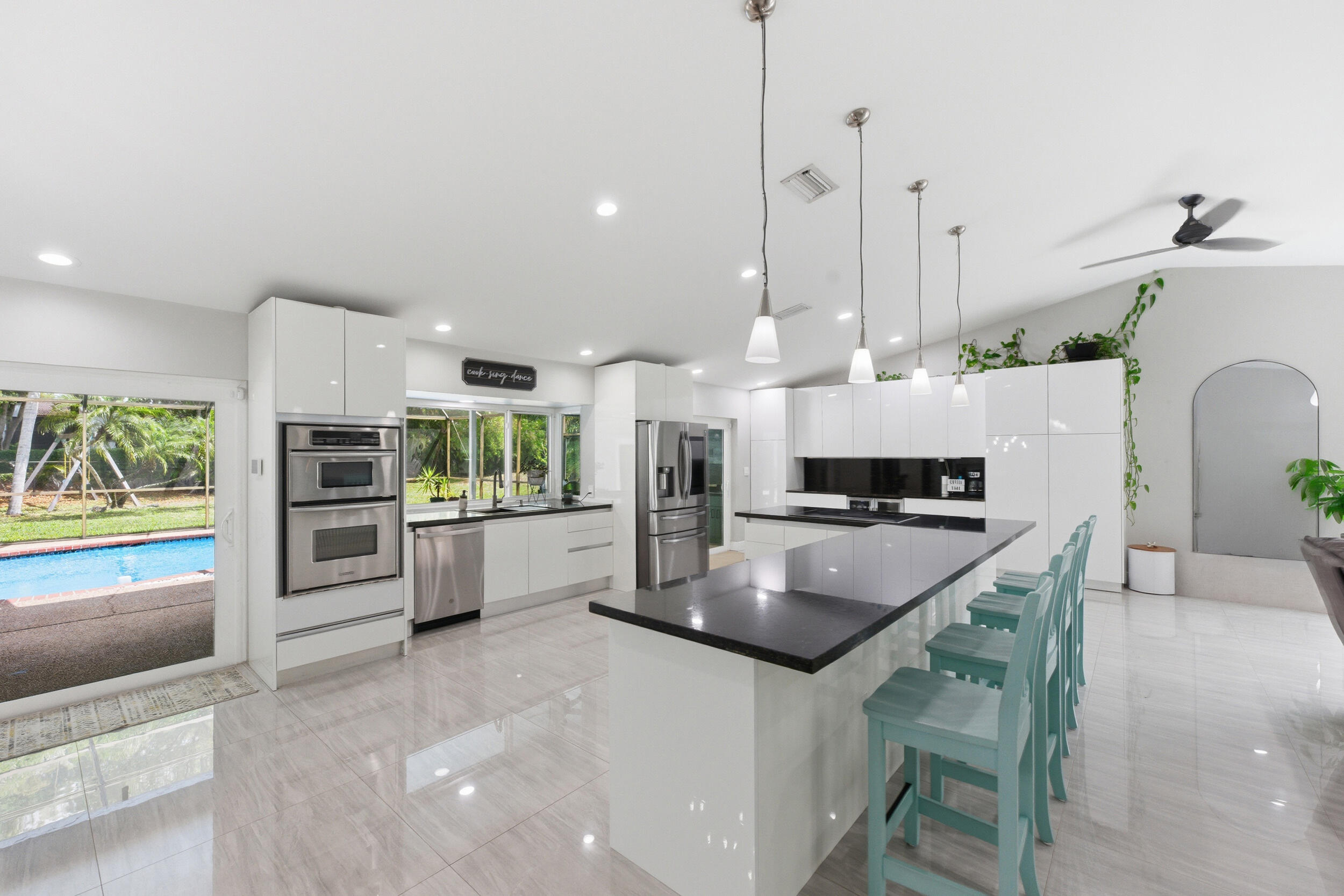 CYPRESS RUN - Residential