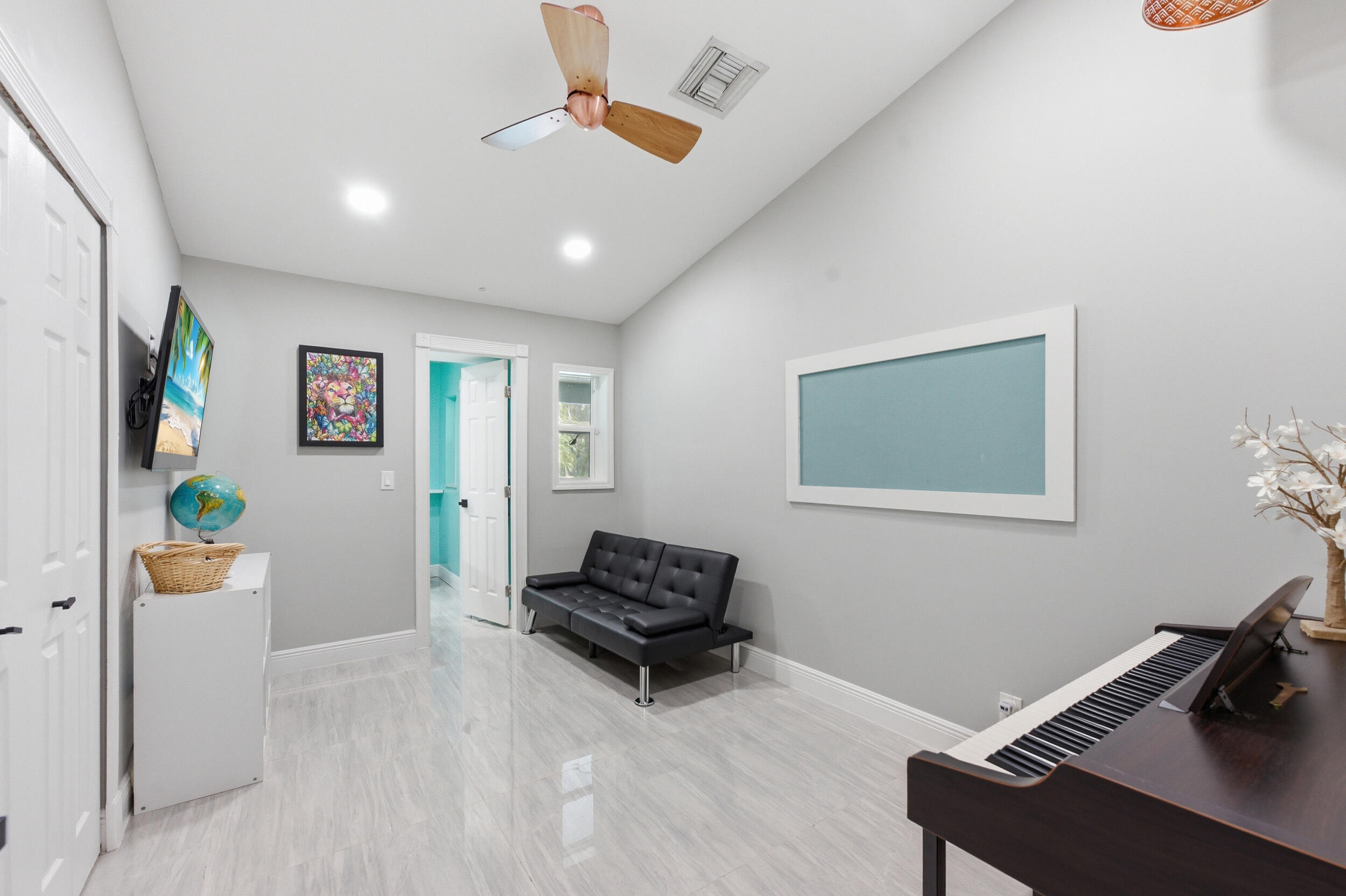 CYPRESS RUN - Residential