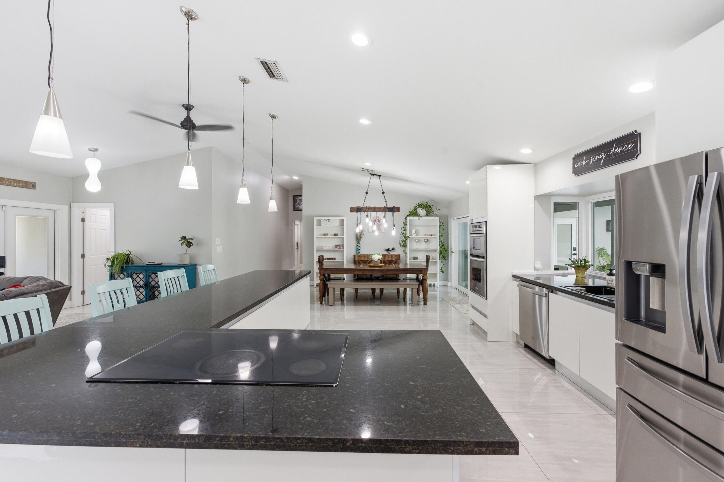 CYPRESS RUN - Residential