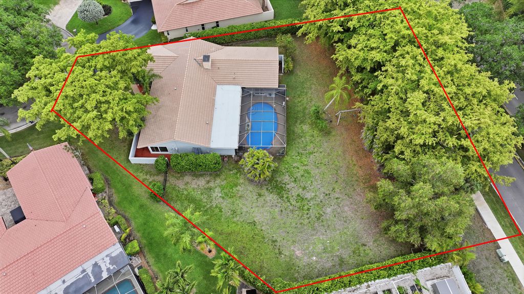 Photo of 1537 NW 108th Way, Coral Springs, FL 33071 (MLS # B26012595)