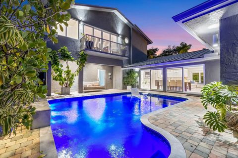 2215 Manatee Dr Fort Lauderdale FL 33316