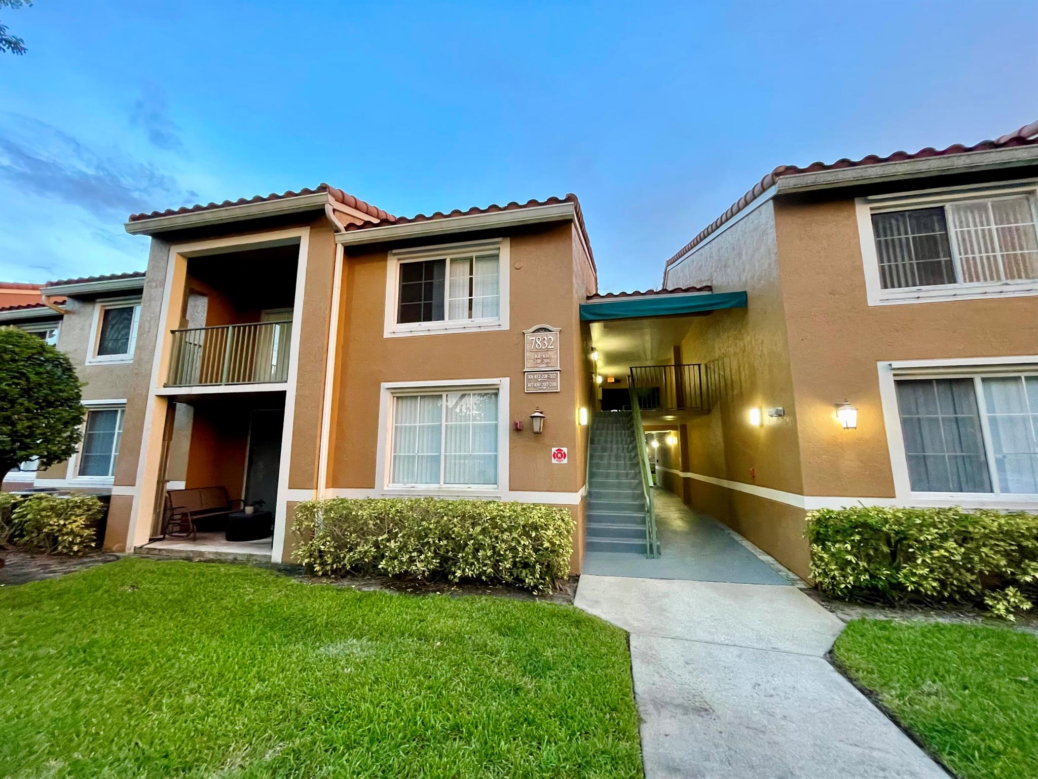 7832 Sonoma Springs Circle 203