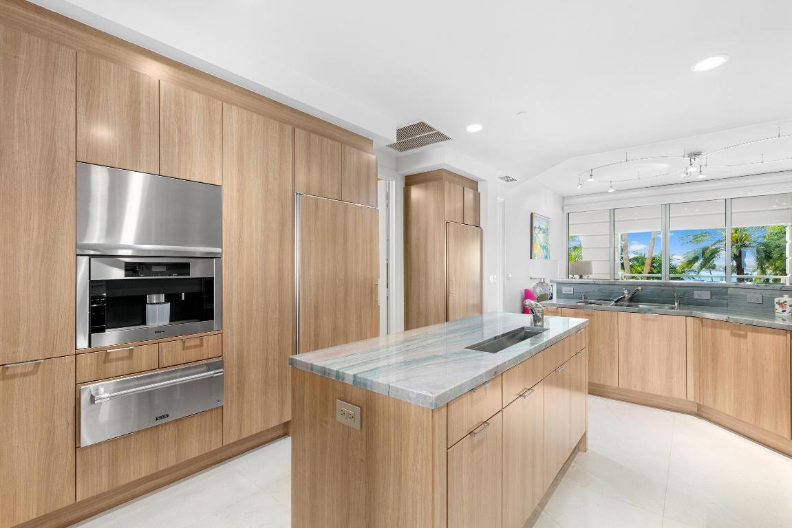 BELLARIA CONDO - Residential