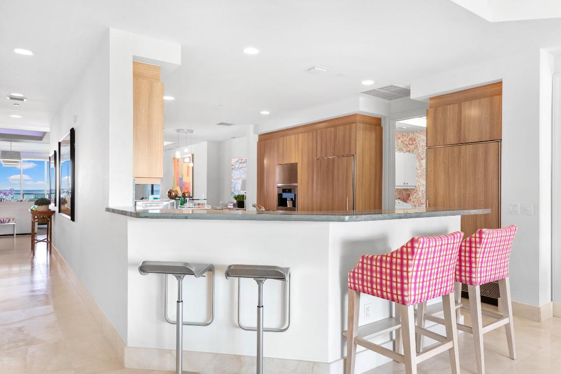 BELLARIA CONDO - Residential