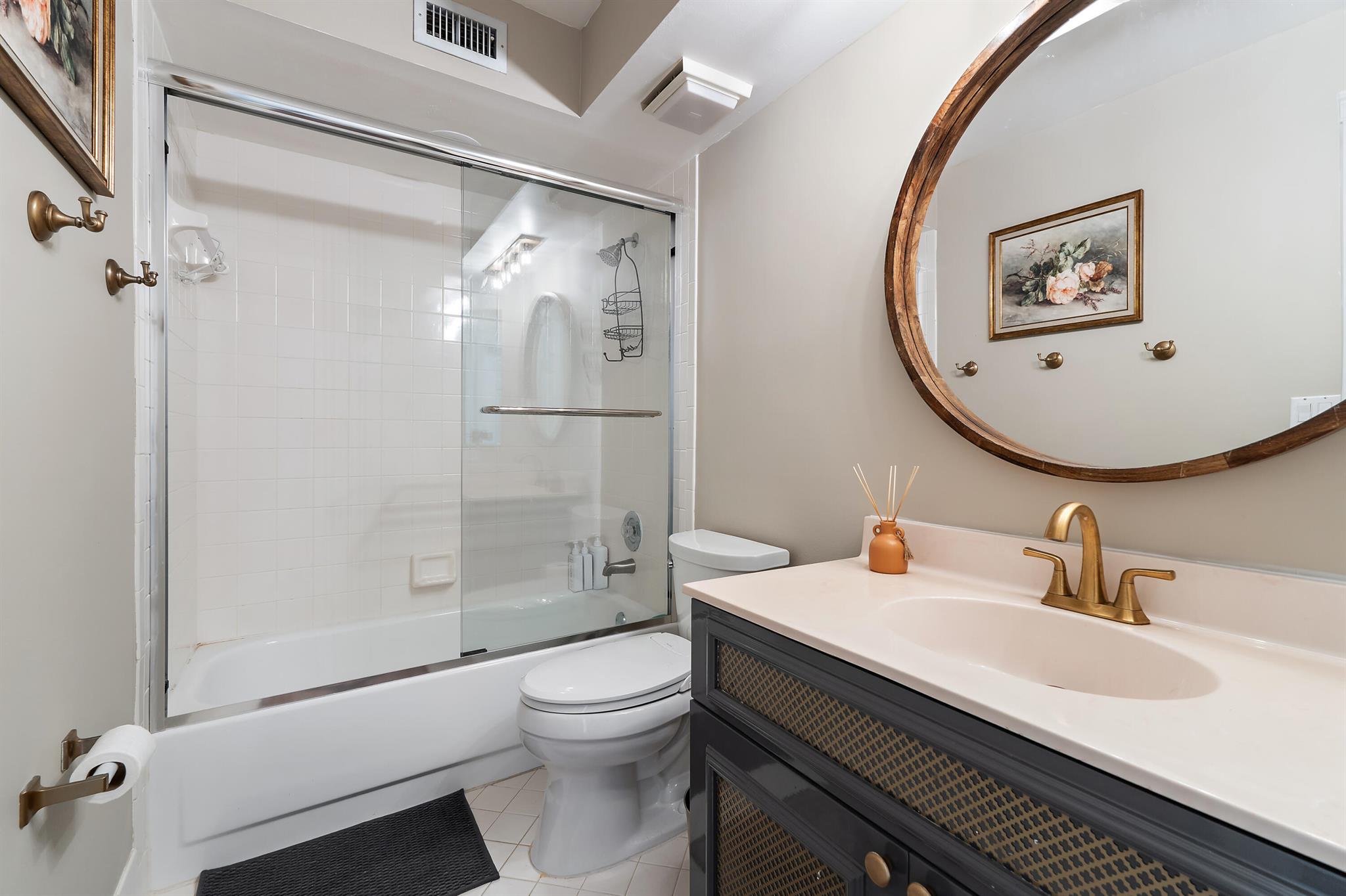 SIENA OAKS - Residential