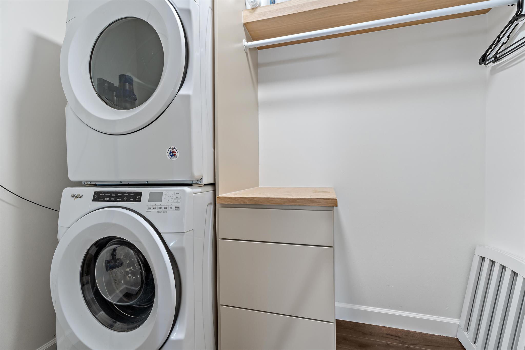 SIENA OAKS - Residential