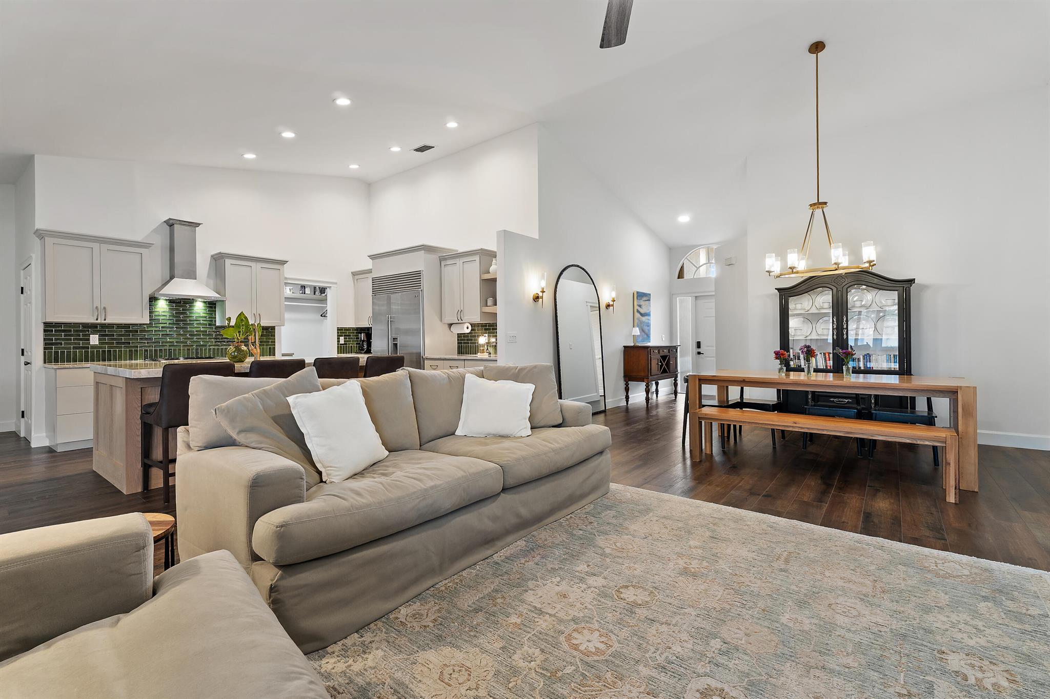 SIENA OAKS - Residential