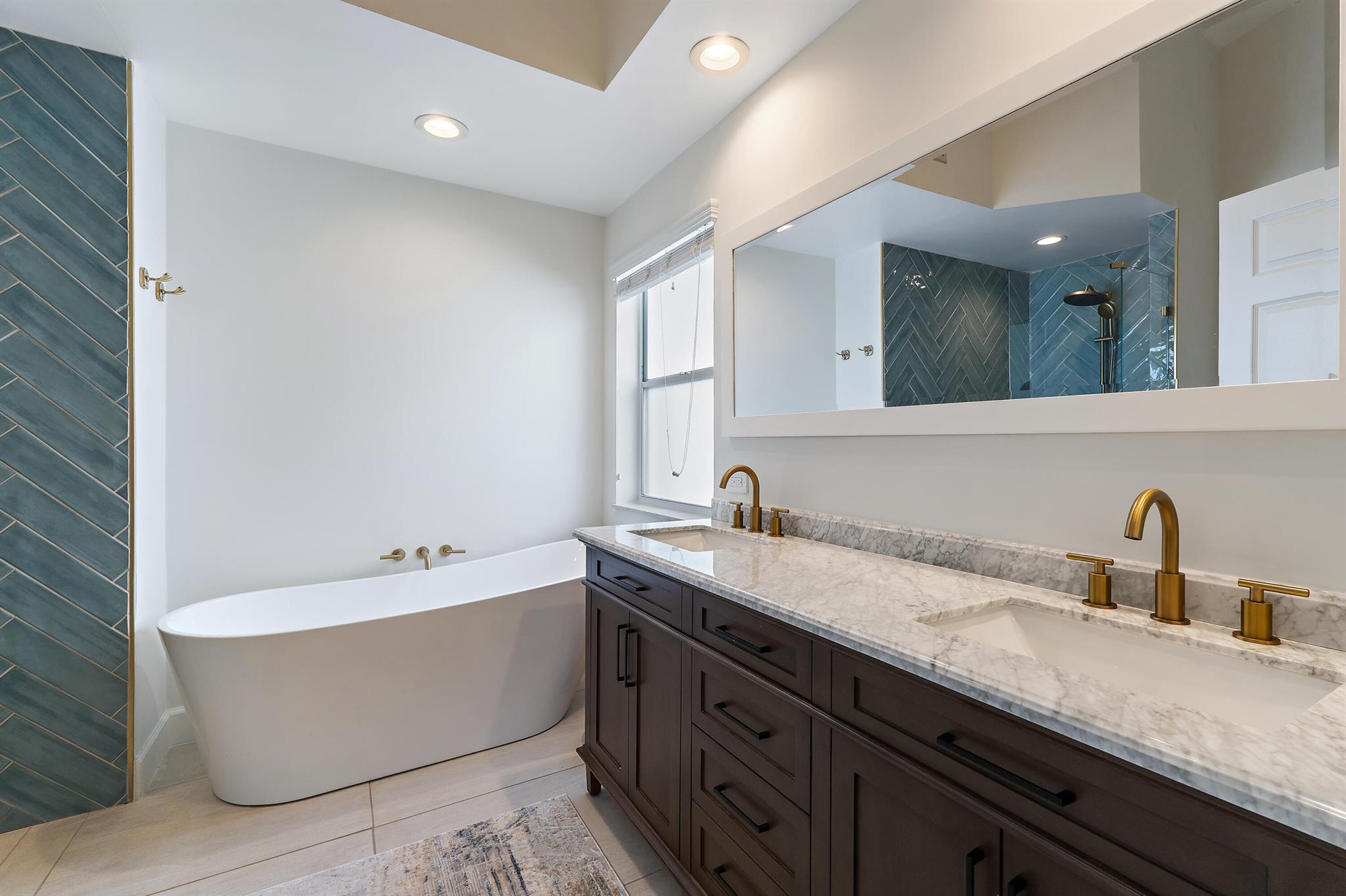 SIENA OAKS - Residential