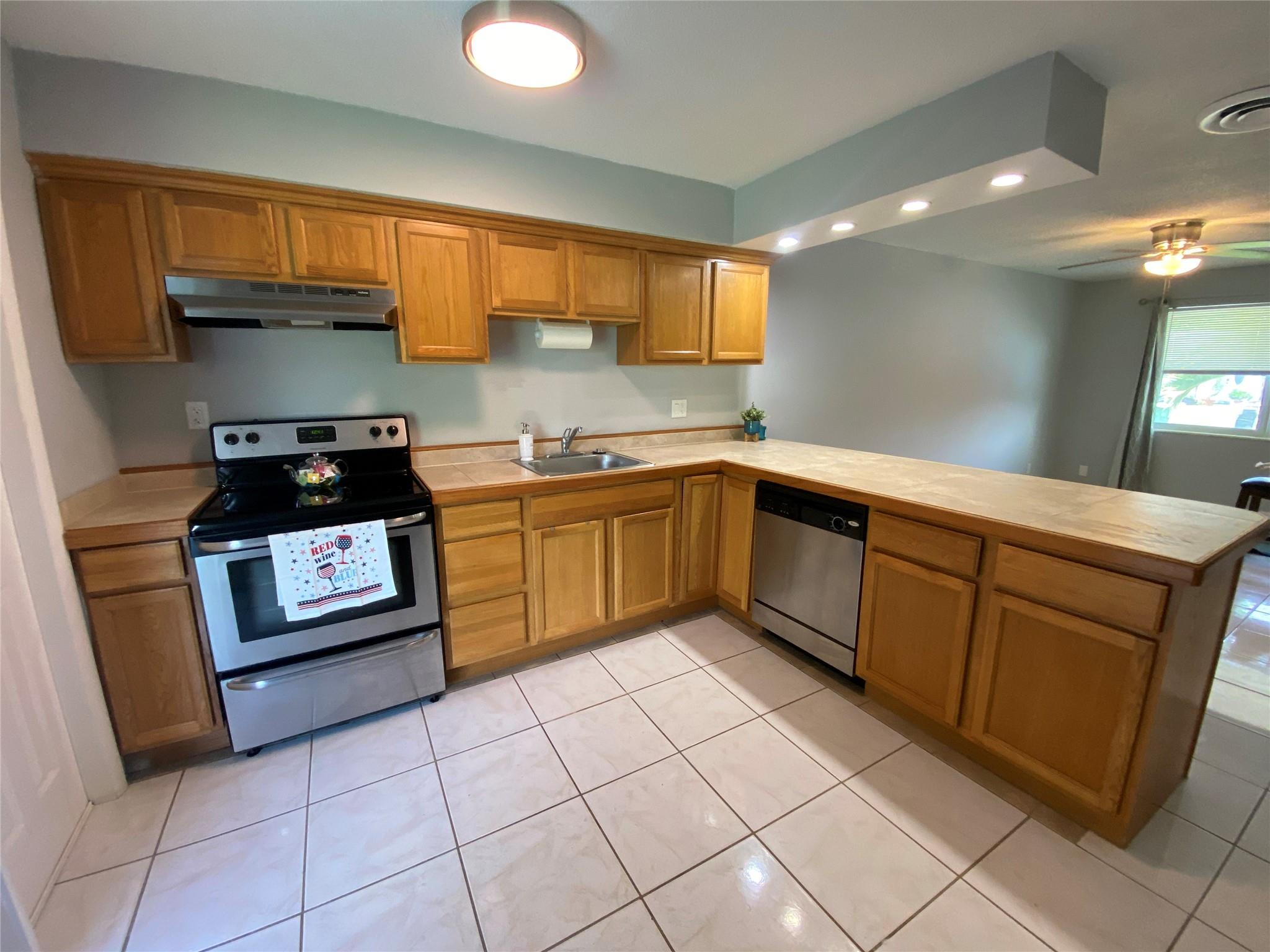 NORTH MARGATE 1ST ADD - Residential Lease