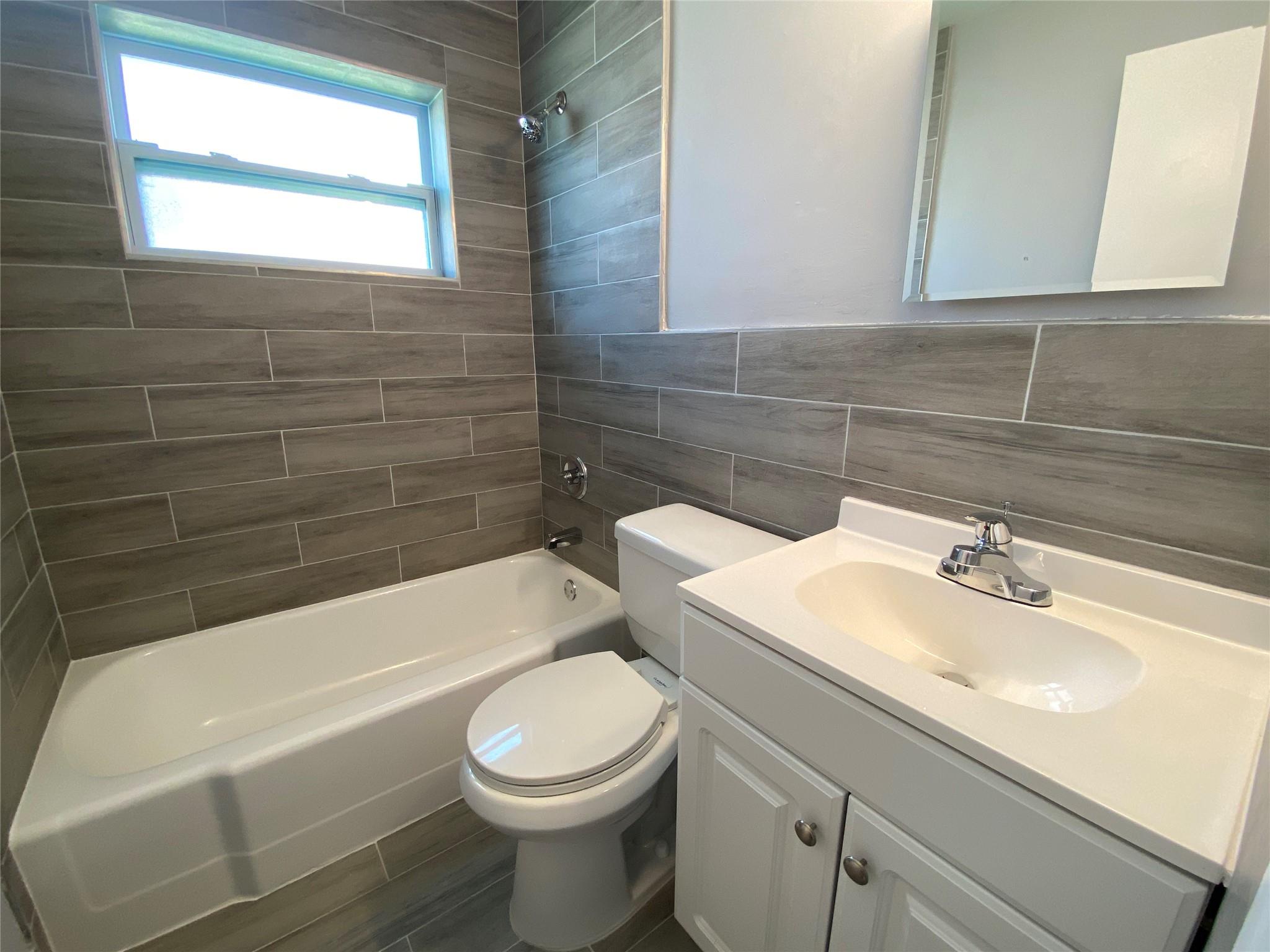 NORTH MARGATE 1ST ADD - Residential Lease