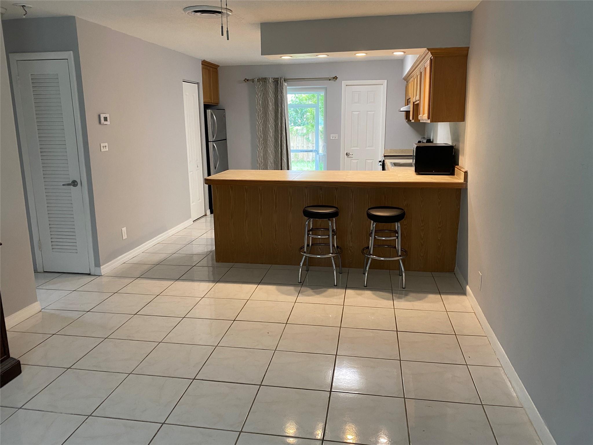 NORTH MARGATE 1ST ADD - Residential Lease