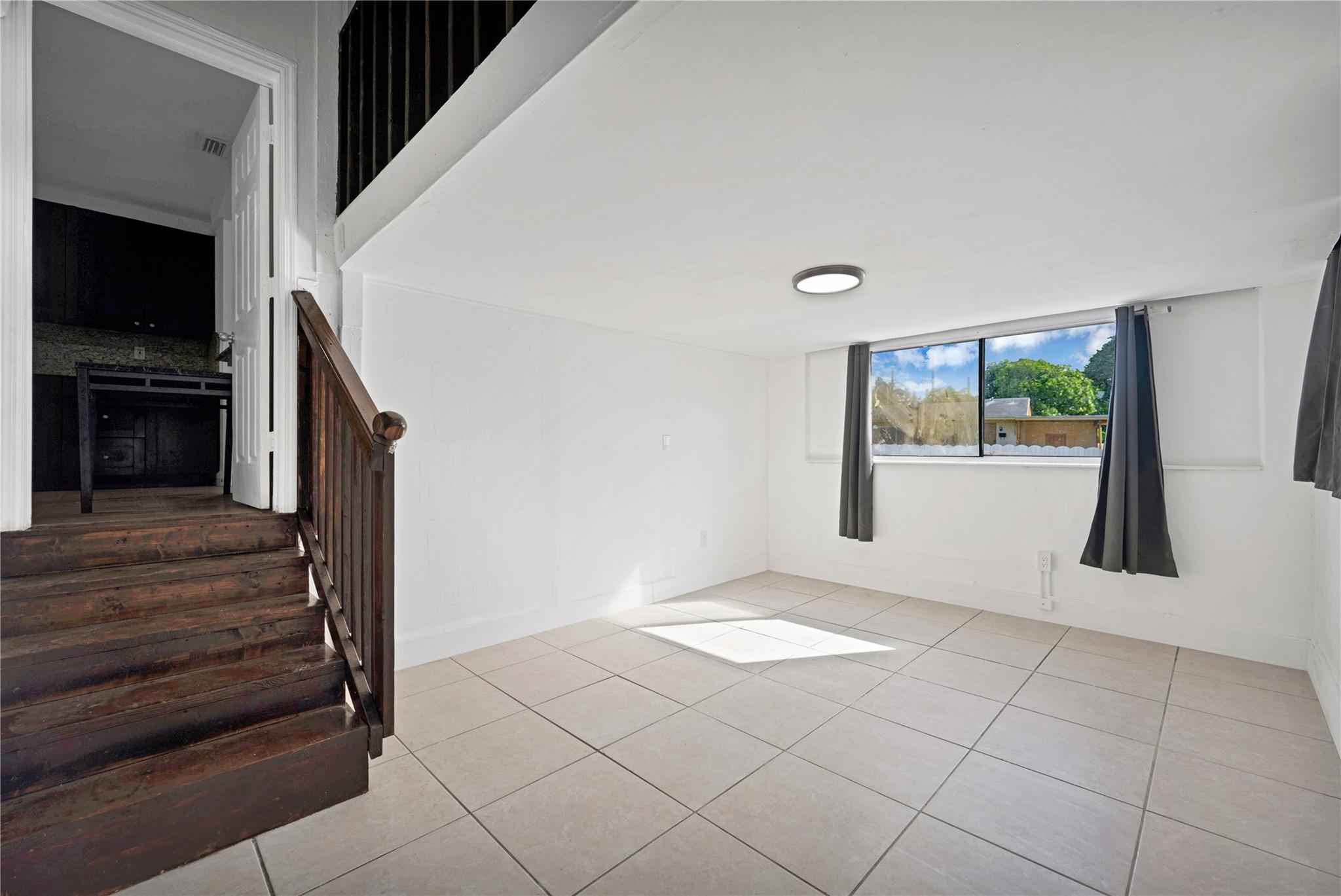 FULFORD BY THE SEA SEC H - Residential Lease