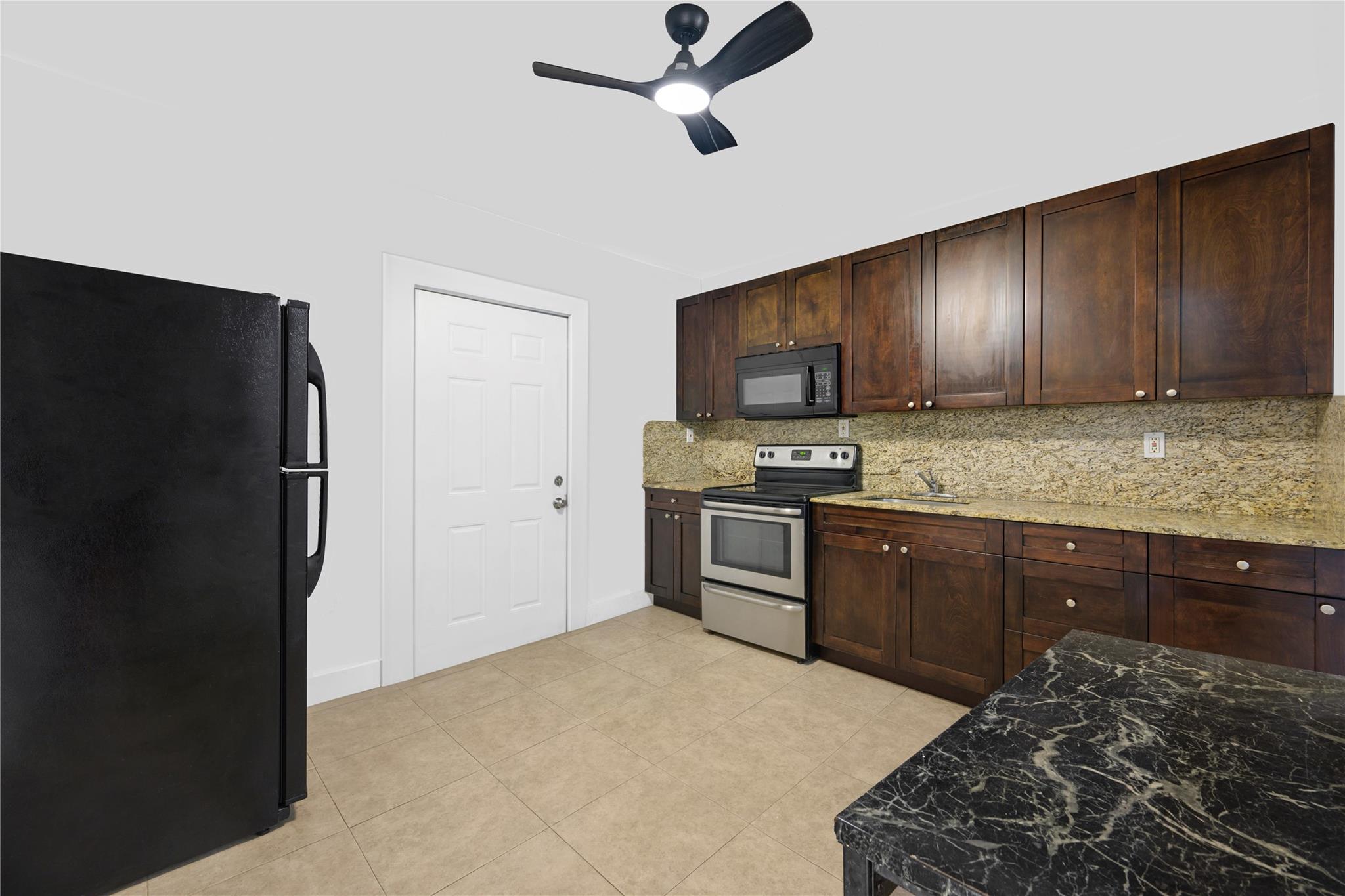 FULFORD BY THE SEA SEC H - Residential Lease