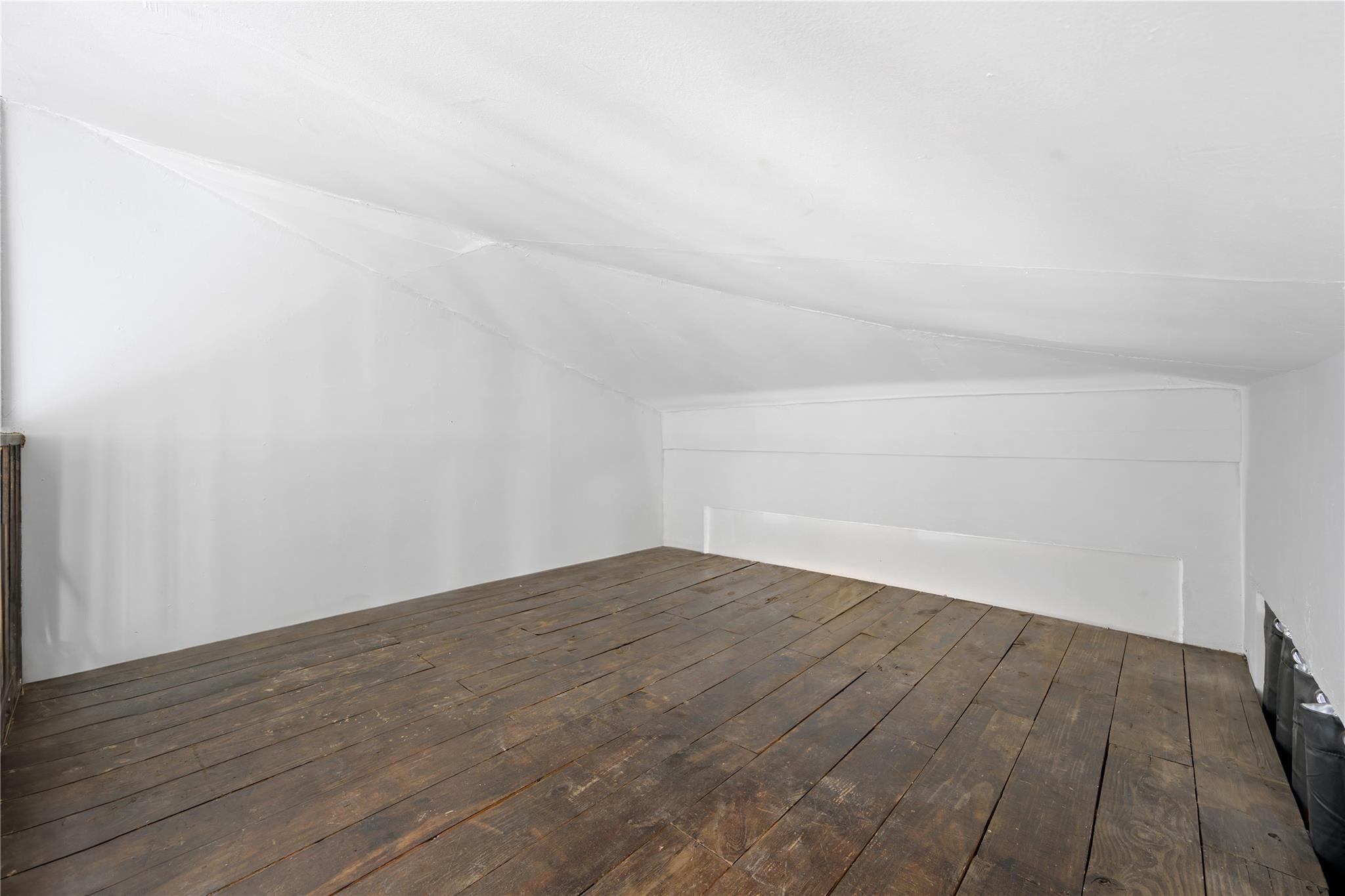 FULFORD BY THE SEA SEC H - Residential Lease