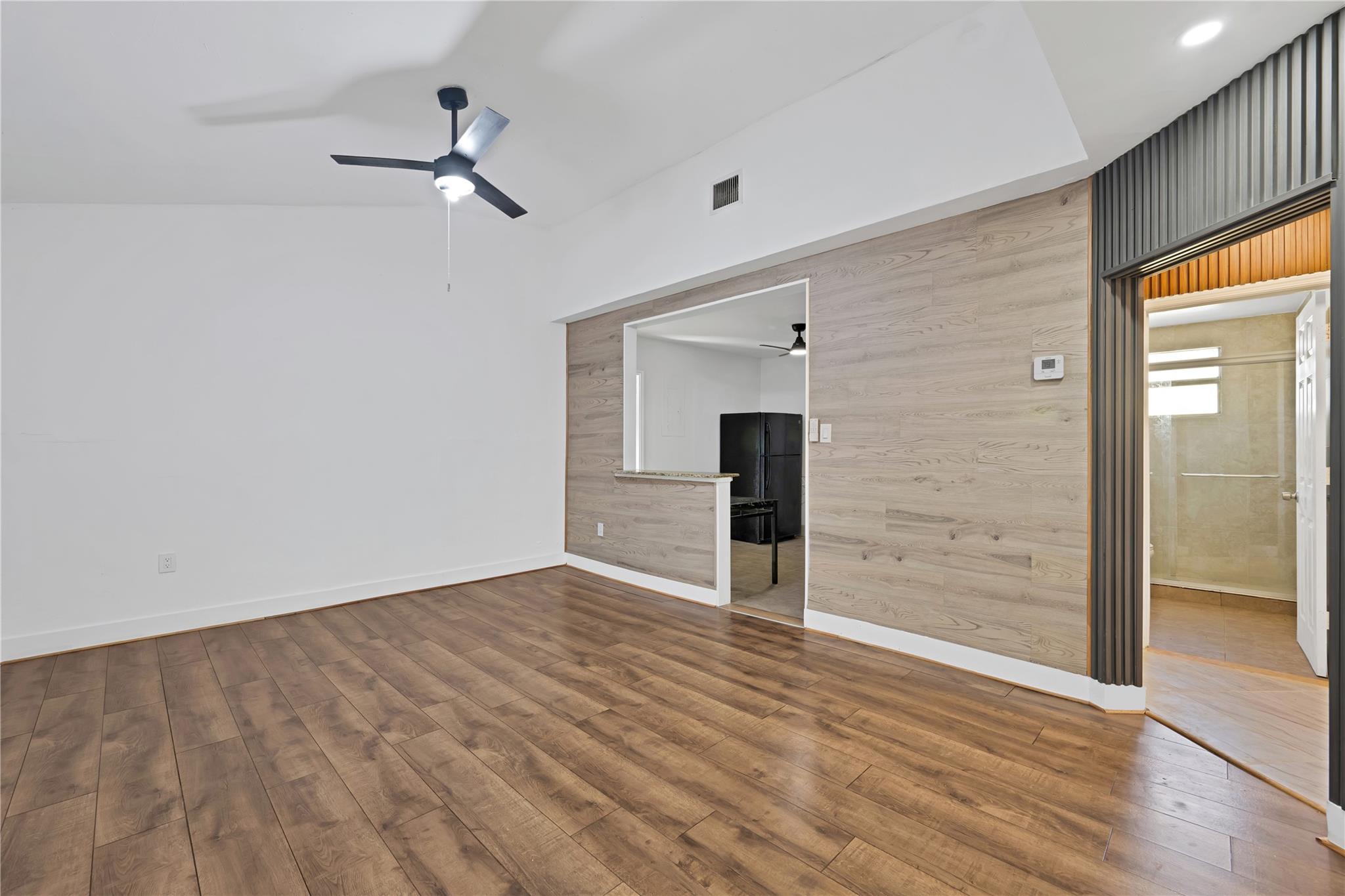 FULFORD BY THE SEA SEC H - Residential Lease