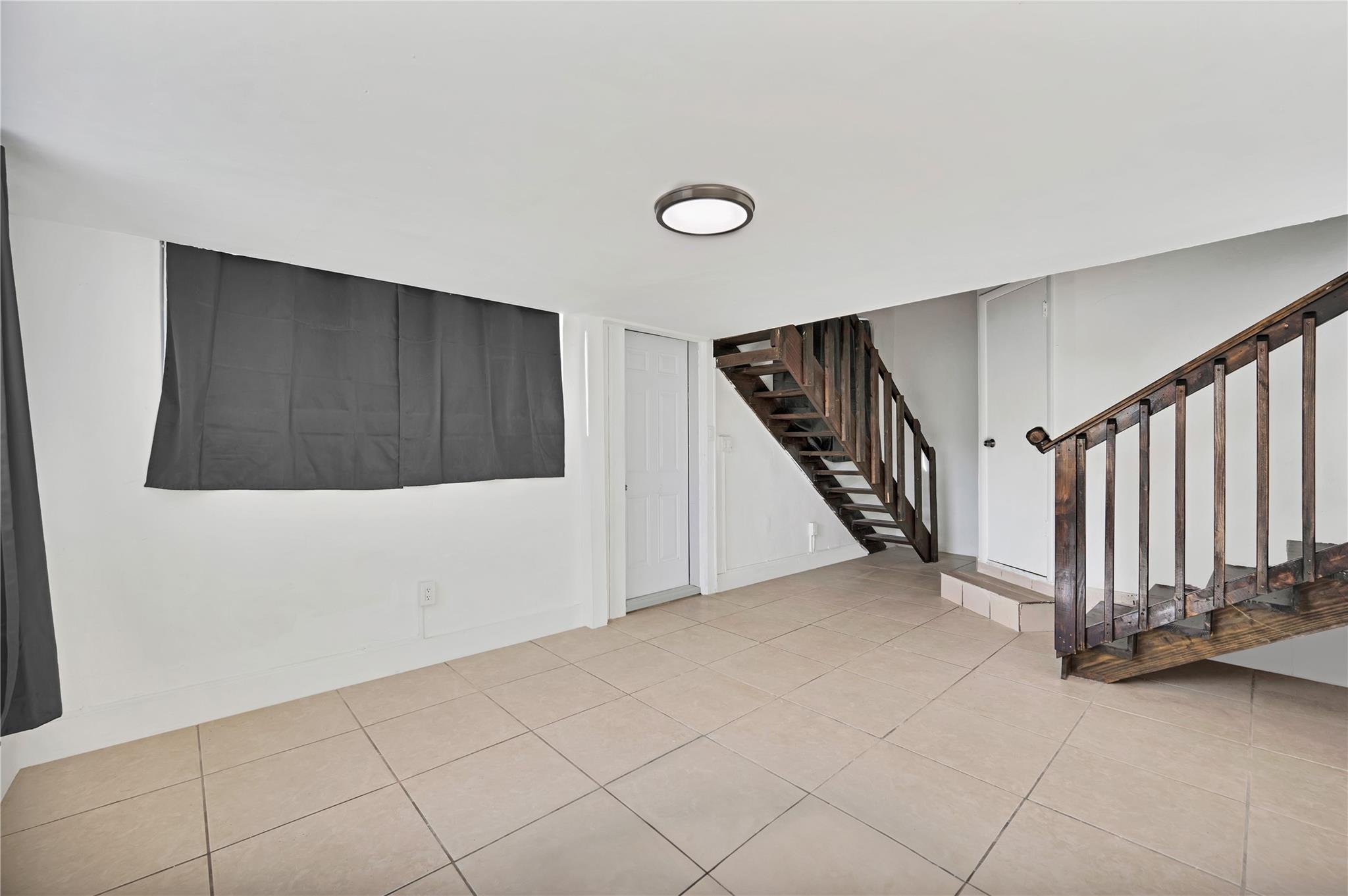 FULFORD BY THE SEA SEC H - Residential Lease