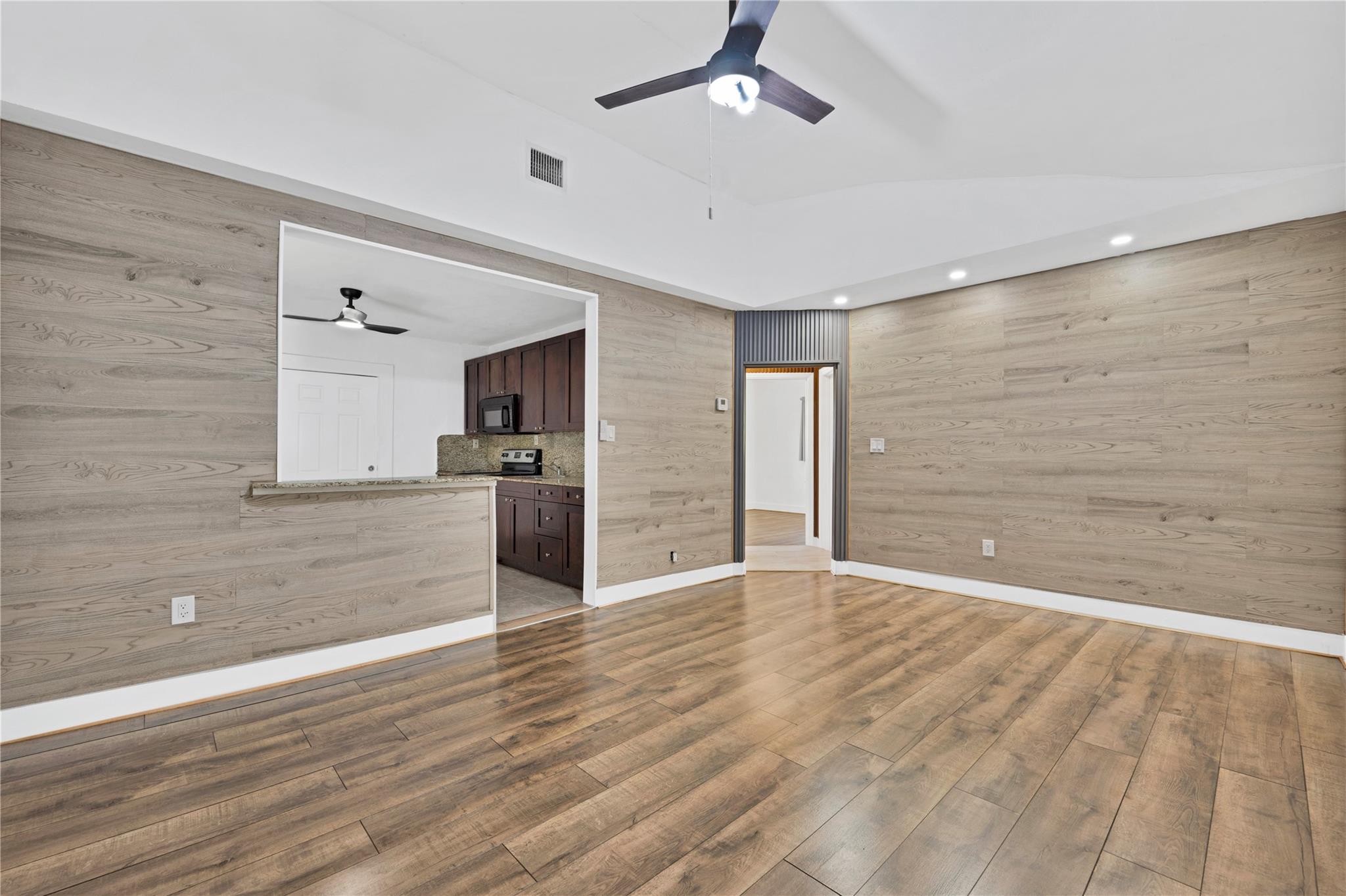 FULFORD BY THE SEA SEC H - Residential Lease