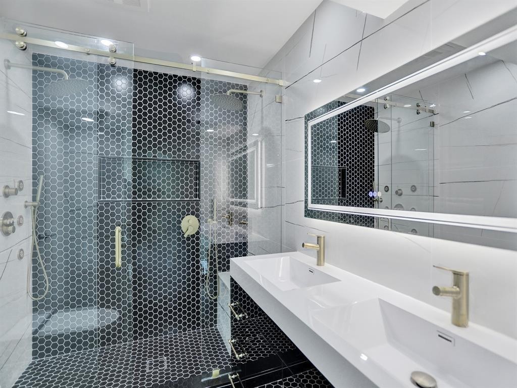 AVON ISLES - Residential Lease