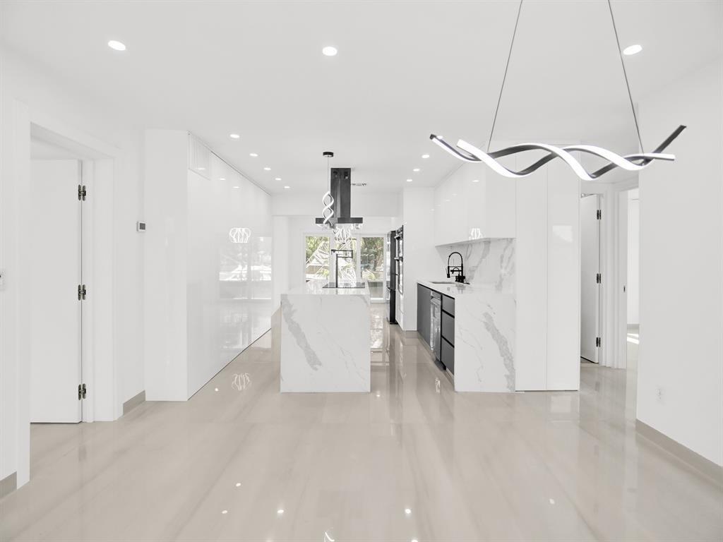 AVON ISLES - Residential Lease