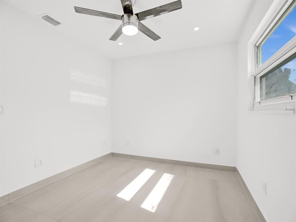 AVON ISLES - Residential Lease