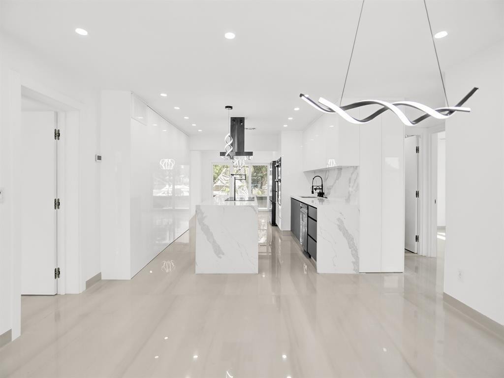 AVON ISLES - Residential Lease