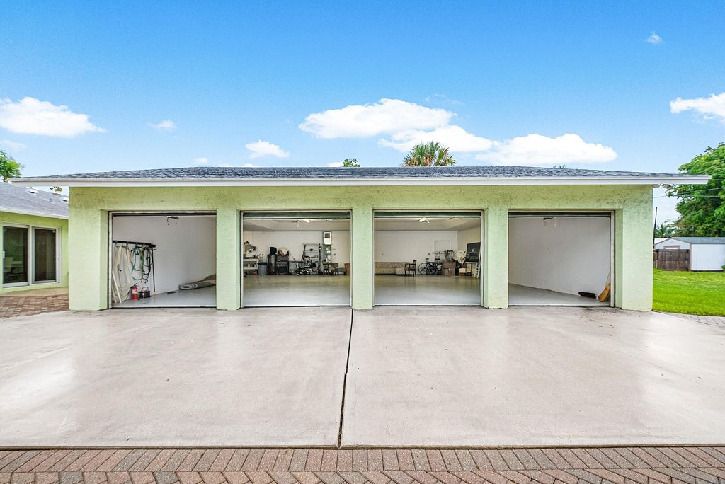 Photo of 165 NW 8th Street, Boca Raton, FL 33432 (MLS # R11130727)