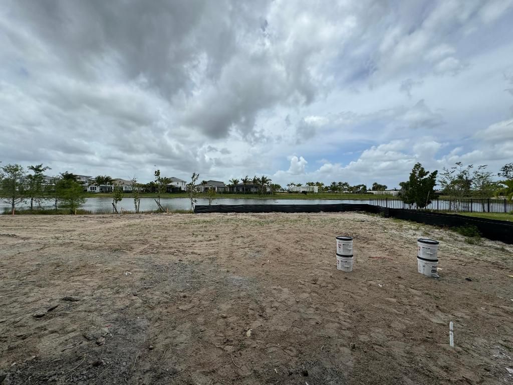Photo of 10320 Northbrook Circle #106, Palm Beach Gardens, FL 33412 (MLS # R10981200)